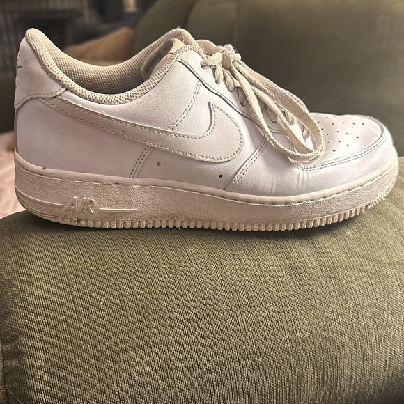 Nike Air Force - Picture 3 of 4